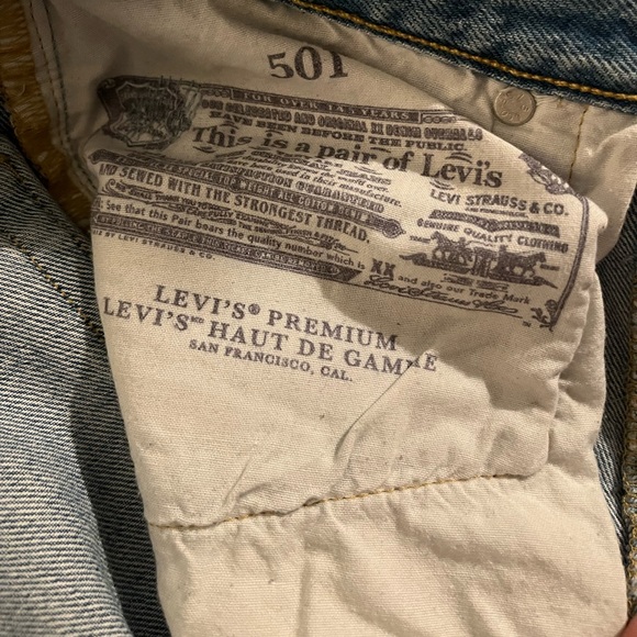 Levi’s 501 wedgie fit ripped jeans - Picture 3 of 4